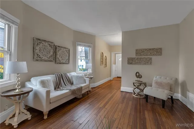 $300,000 | 11 Hoyt Street, Buffalo, NY 14213