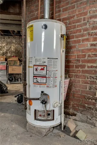 $300,000 | 11 Hoyt Street, Buffalo, NY 14213