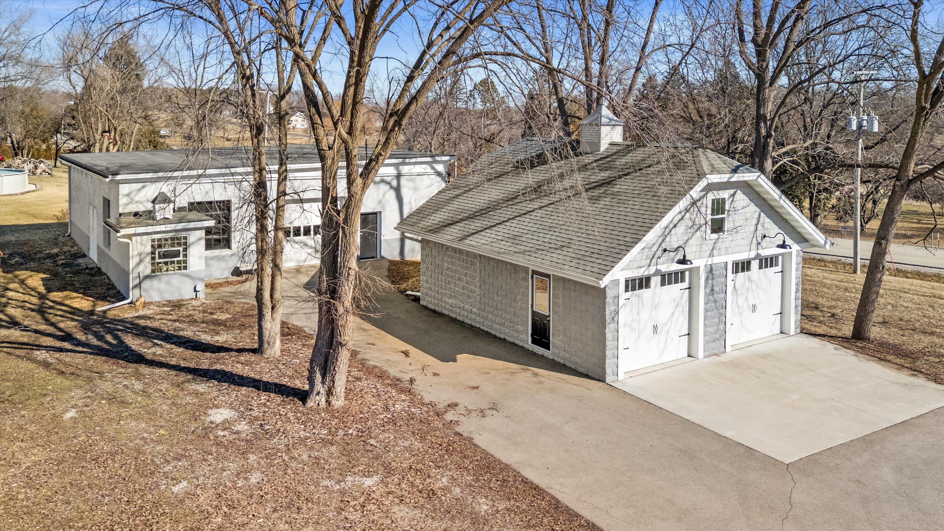N7243 North Crystal Lake Road Beaver Dam, WI 53916 - Photo 36 of 46 Garage 2 w/Outbuilding