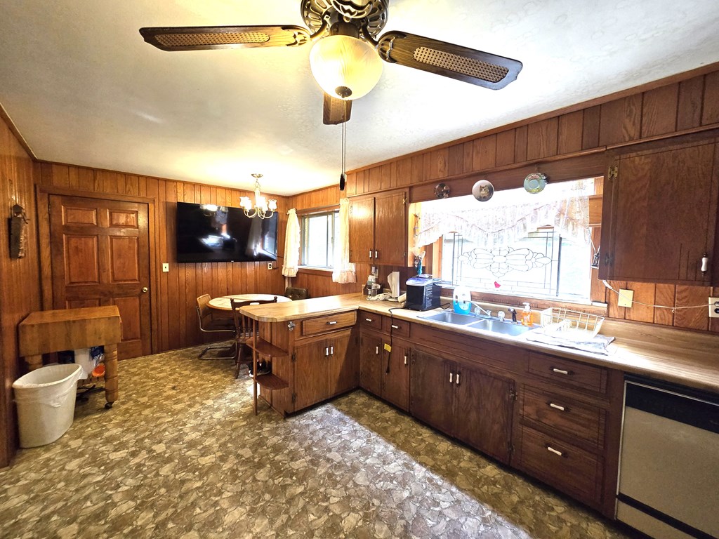 1556 Pleasant Valley Road Murphy, NC 28906 - Photo 17 of 51