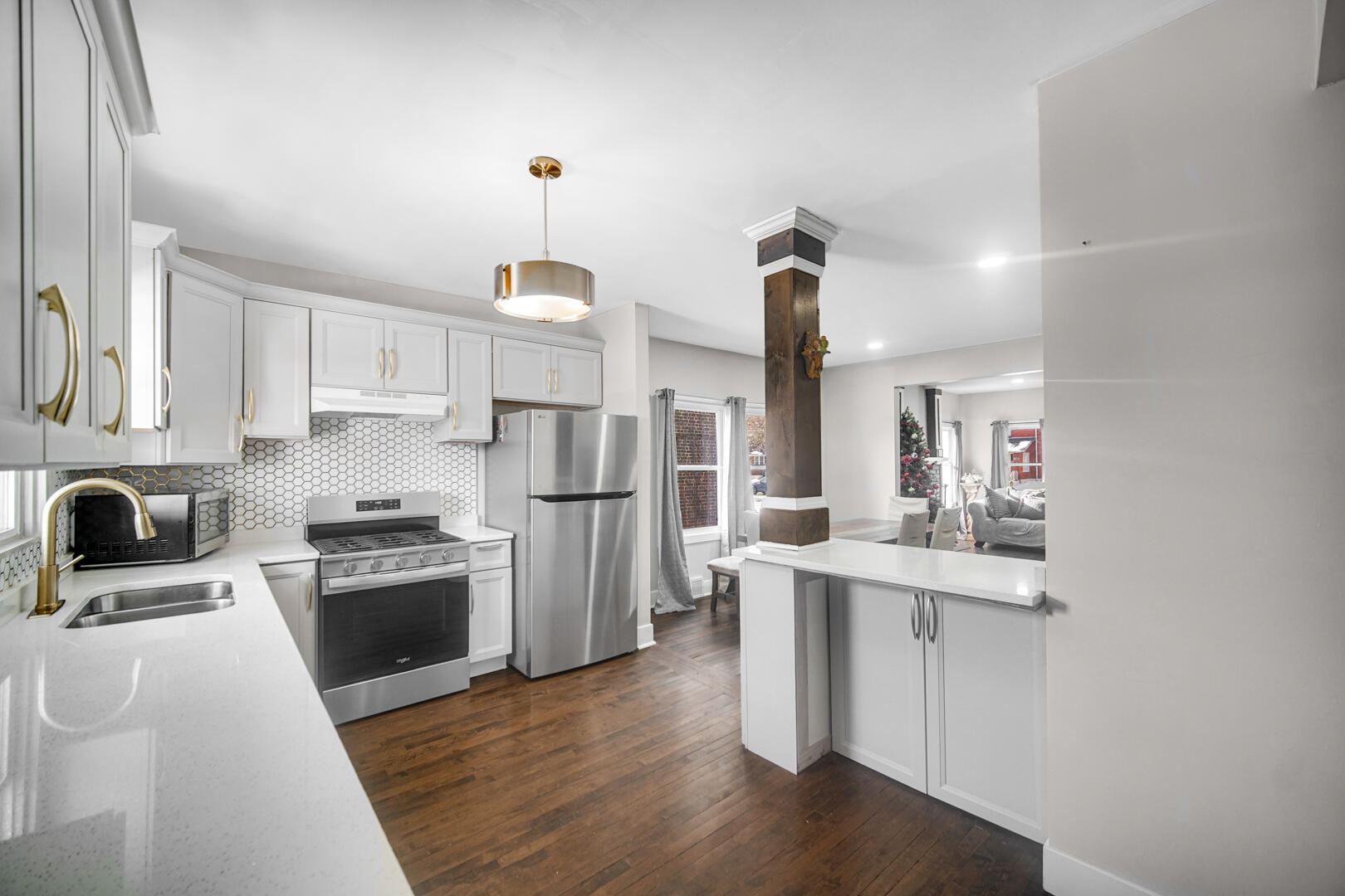 749 Buchanan Street Gary, IN 46402 - Photo 7 of 20 1620x1080