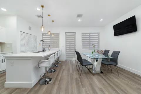 $429,999 | 21105 Northwest 14th Place, Unit 4, Miami Gardens, FL 33169