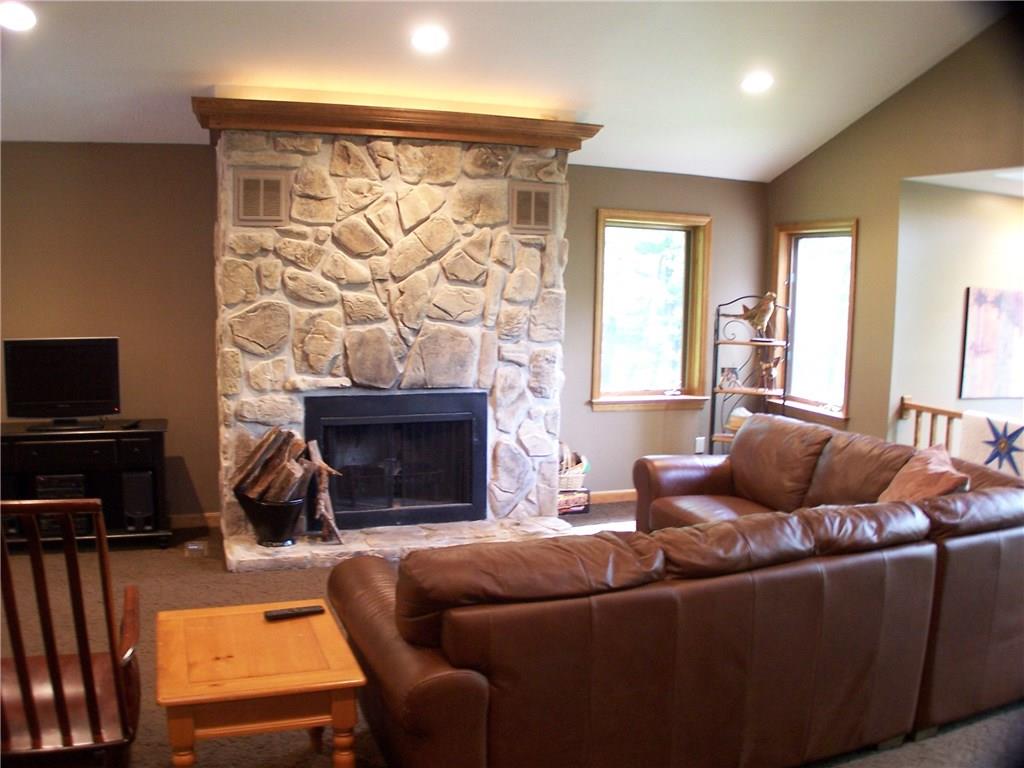 517 Imperial Road Hidden Valley, PA 15502 - Photo 4 of 20 Gallery Image 4