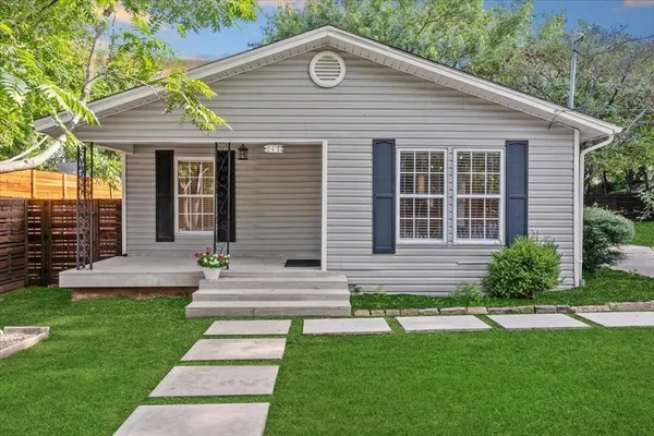 $2,250 | 117 Ida Street, McKinney, TX 75069