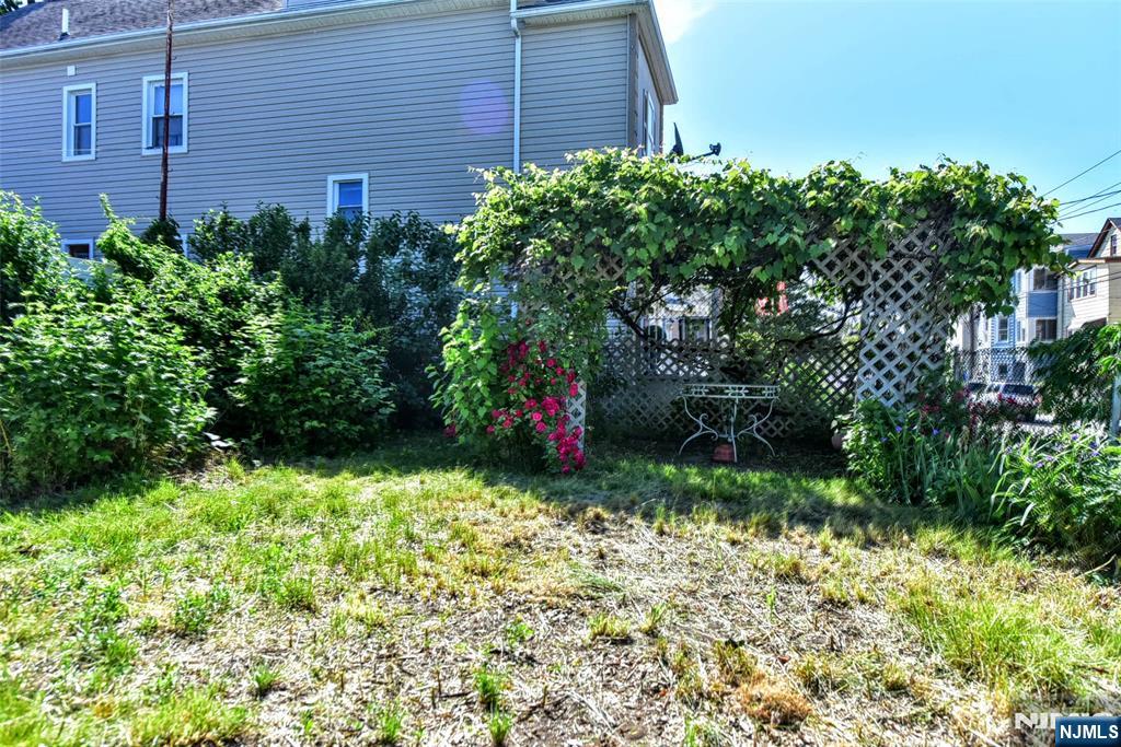 70 Main Avenue Wallington, NJ 07057 - Photo 31 of 35