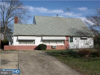 16 Plumtree Road Levittown, PA 19056 - Photo 1 of 12 Gallery Image 1