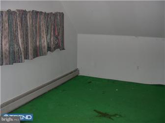 16 Plumtree Road Levittown, PA 19056 - Photo 10 of 12 Bedroom 4