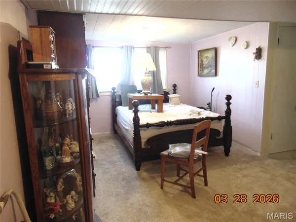 $265,000 | 8711 7 Hills Drive, Alton, IL 62002
