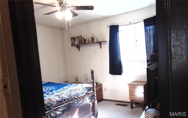 $265,000 | 8711 7 Hills Drive, Alton, IL 62002