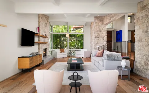 $3,995,000 | 3764 Las Flores Canyon Road, Malibu, CA 90265