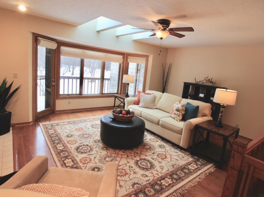 7759 Shaughnessy Road Edina, MN 55439 - Photo 4 of 56 Gallery Image 4