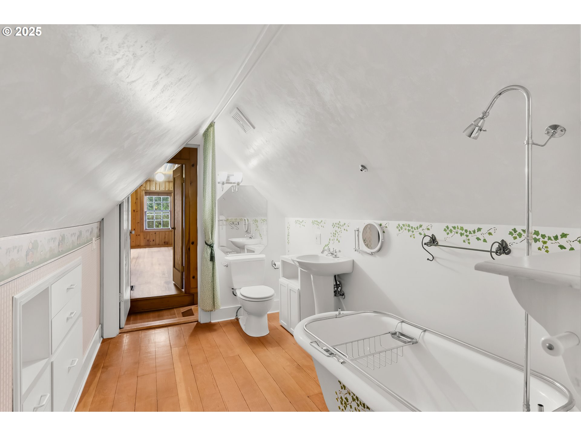 17300 Southeast Oatfield Road Milwaukie, OR 97267 - Photo 19 of 45