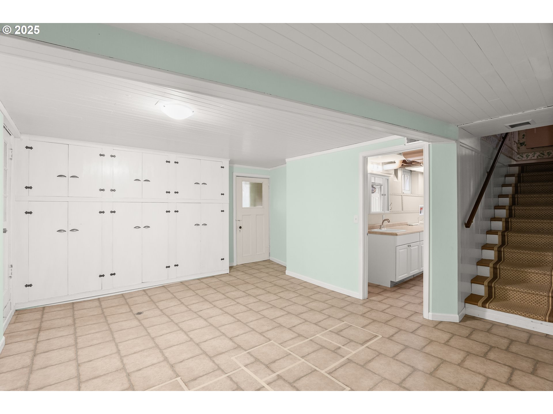 17300 Southeast Oatfield Road Milwaukie, OR 97267 - Photo 20 of 45 Bonus Room