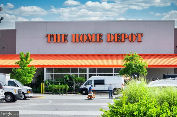 $799,000 | 7203 Mountaineer Drive, Alexandria, VA 22306