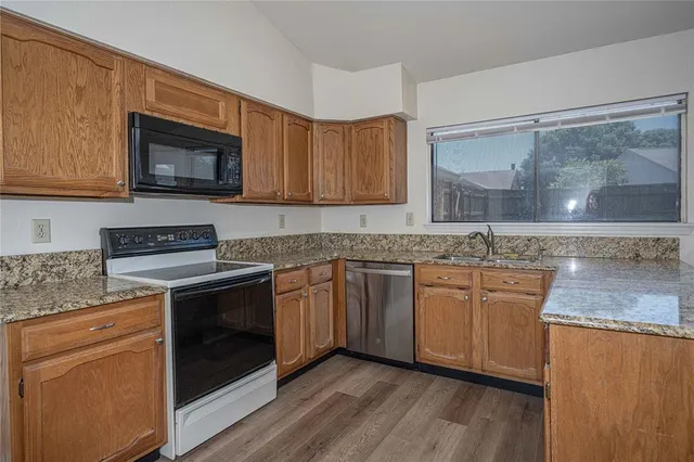 $2,300 | 4036 Churchill Drive, Flower Mound, TX 75028