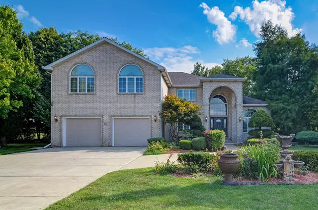 $725,000 | 3315 West 138th Lane, Crown Point, IN 46307