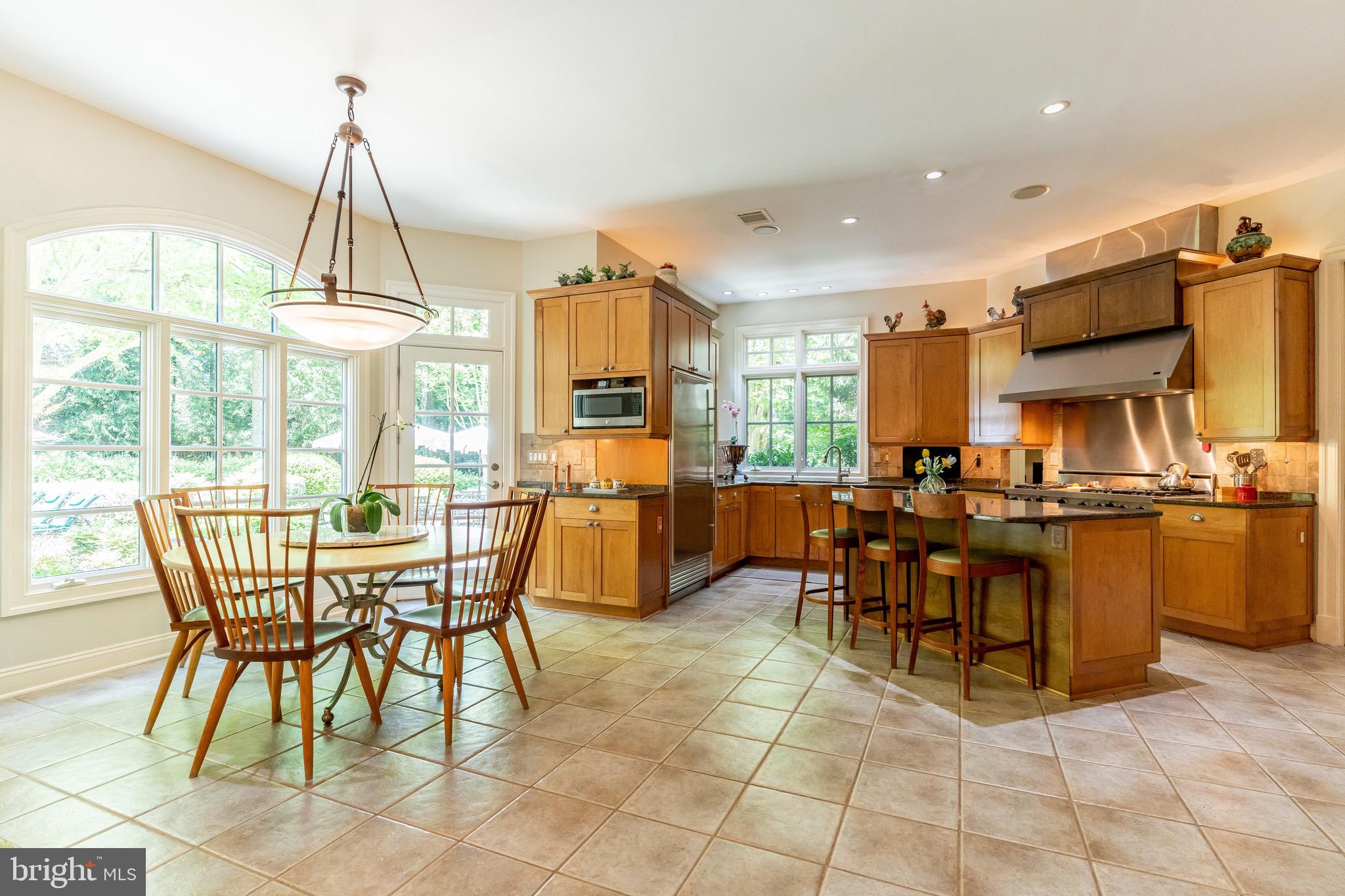 9901 River View Court Potomac, MD 20854 - Photo 12 of 54 Gourmet Kitchen with Breakfast Area