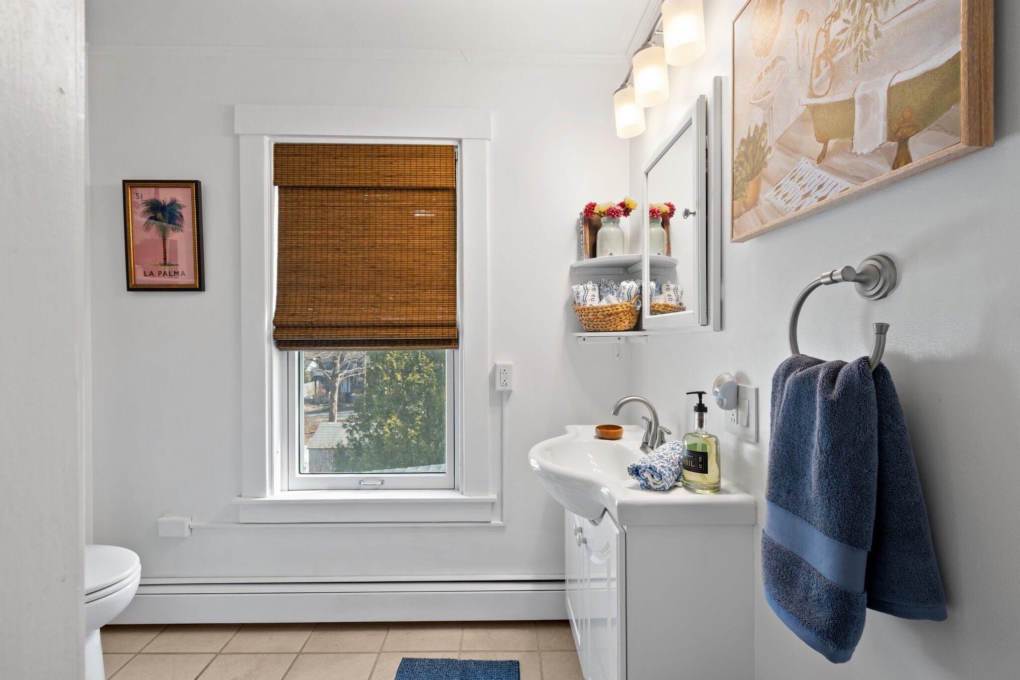 243 Nowell Road Bangor, ME 04401 - Photo 33 of 50 Bathroom