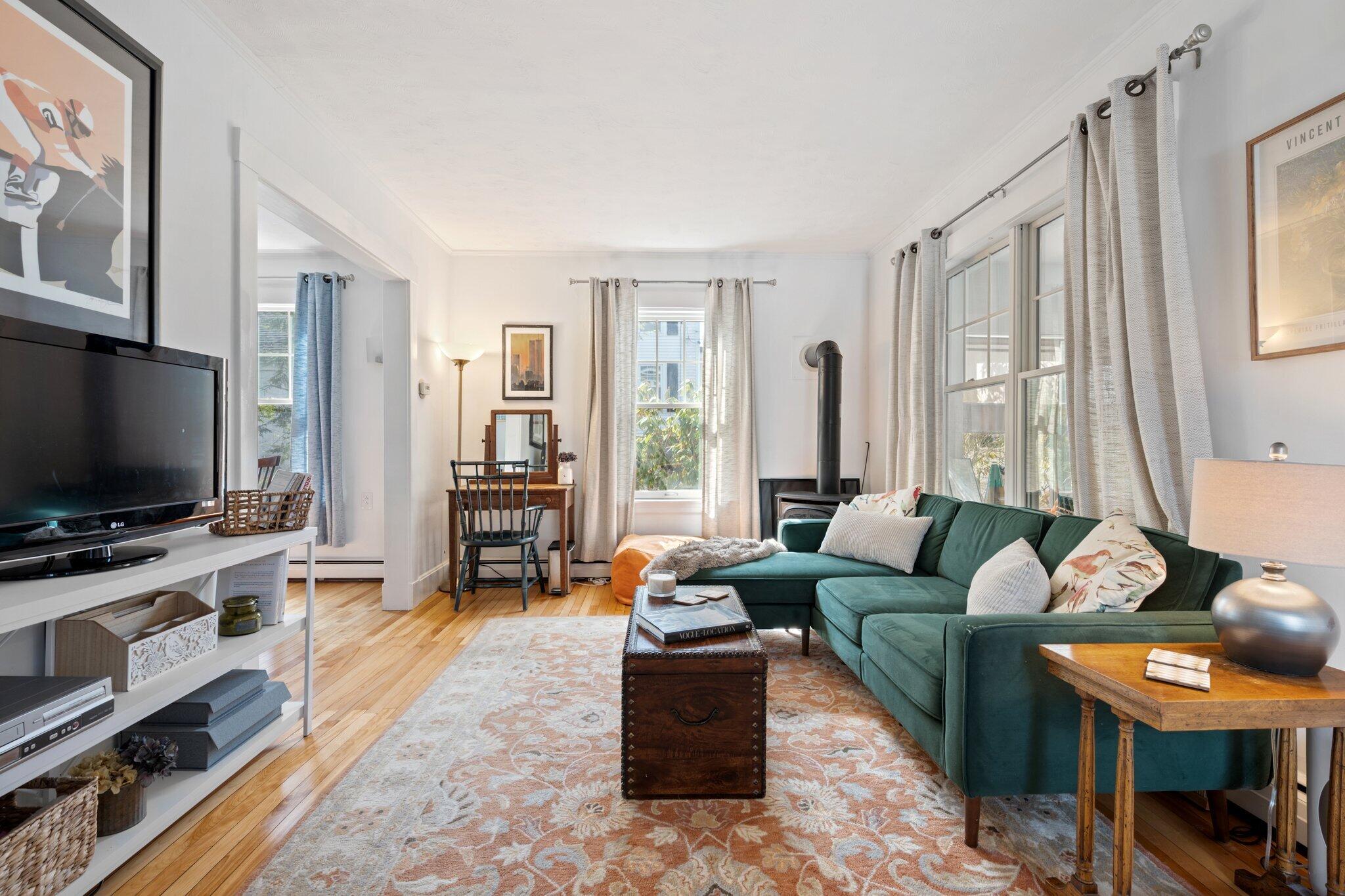 243 Nowell Road Bangor, ME 04401 - Photo 10 of 50 Living Room 4