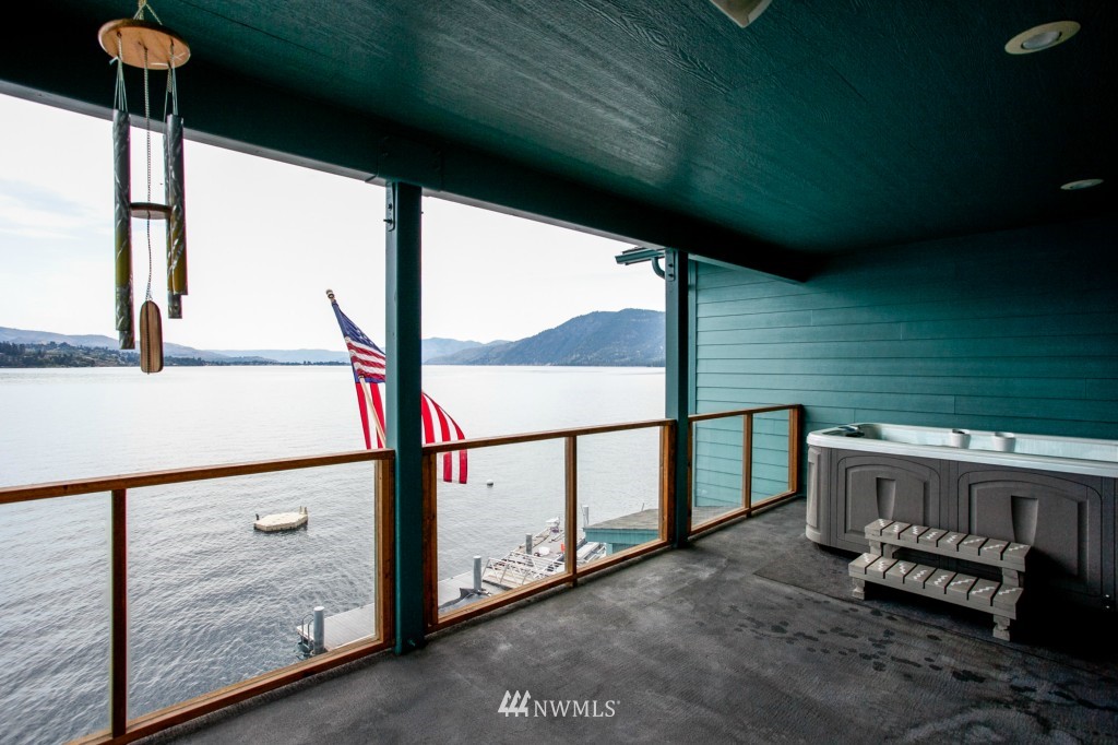 9810 South Lakeshore Road Chelan, WA 98816 - Photo 12 of 25 Gallery Image 12