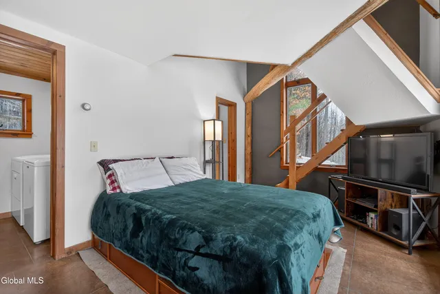 $699,900 | 54 Darling Road, Stony Creek, NY 12878