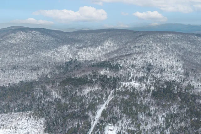 $699,900 | 54 Darling Road, Stony Creek, NY 12878