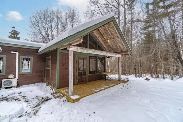 $699,900 | 54 Darling Road, Stony Creek, NY 12878