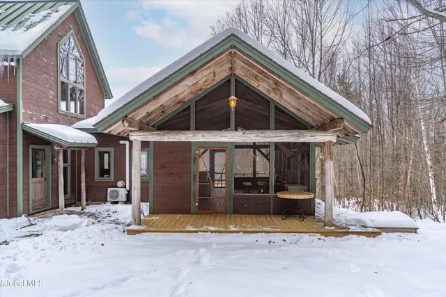 $699,900 | 54 Darling Road, Stony Creek, NY 12878