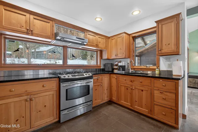 $699,900 | 54 Darling Road, Stony Creek, NY 12878