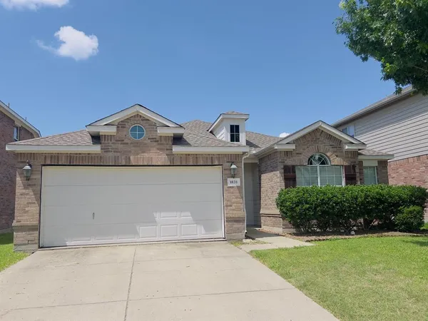 $1,950 | 1031 Johnson City Avenue, Forney, TX 75126