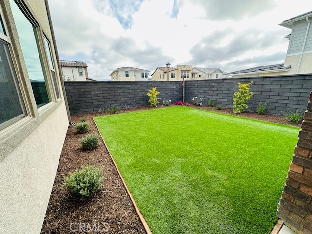 452 Botanica Rancho Mission Viejo, CA 92694 - Photo 44 of 53 a view of a backyard with sitting area