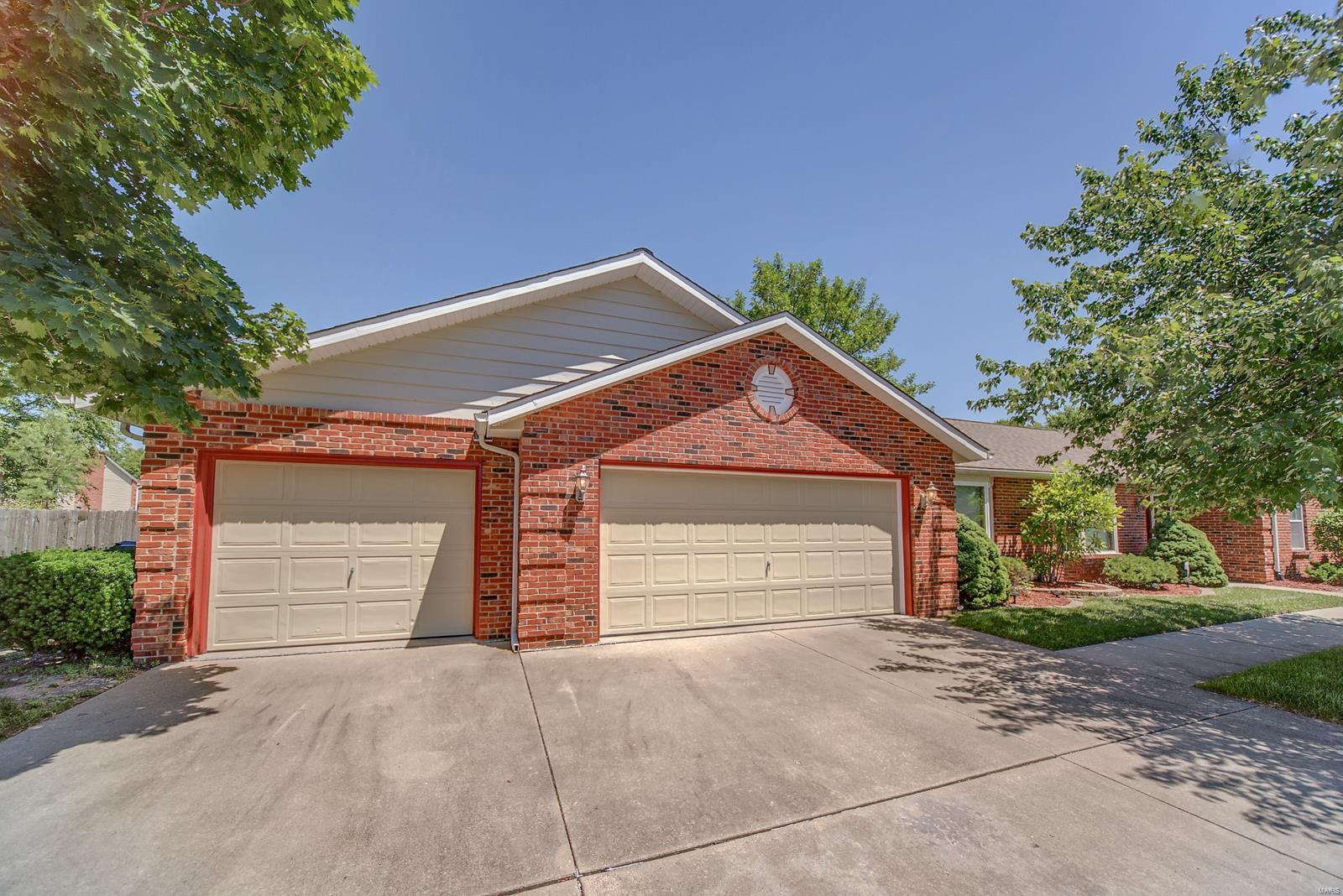 906 Shadow Ridge Crossing O'Fallon, IL 62269 - Photo 3 of 41