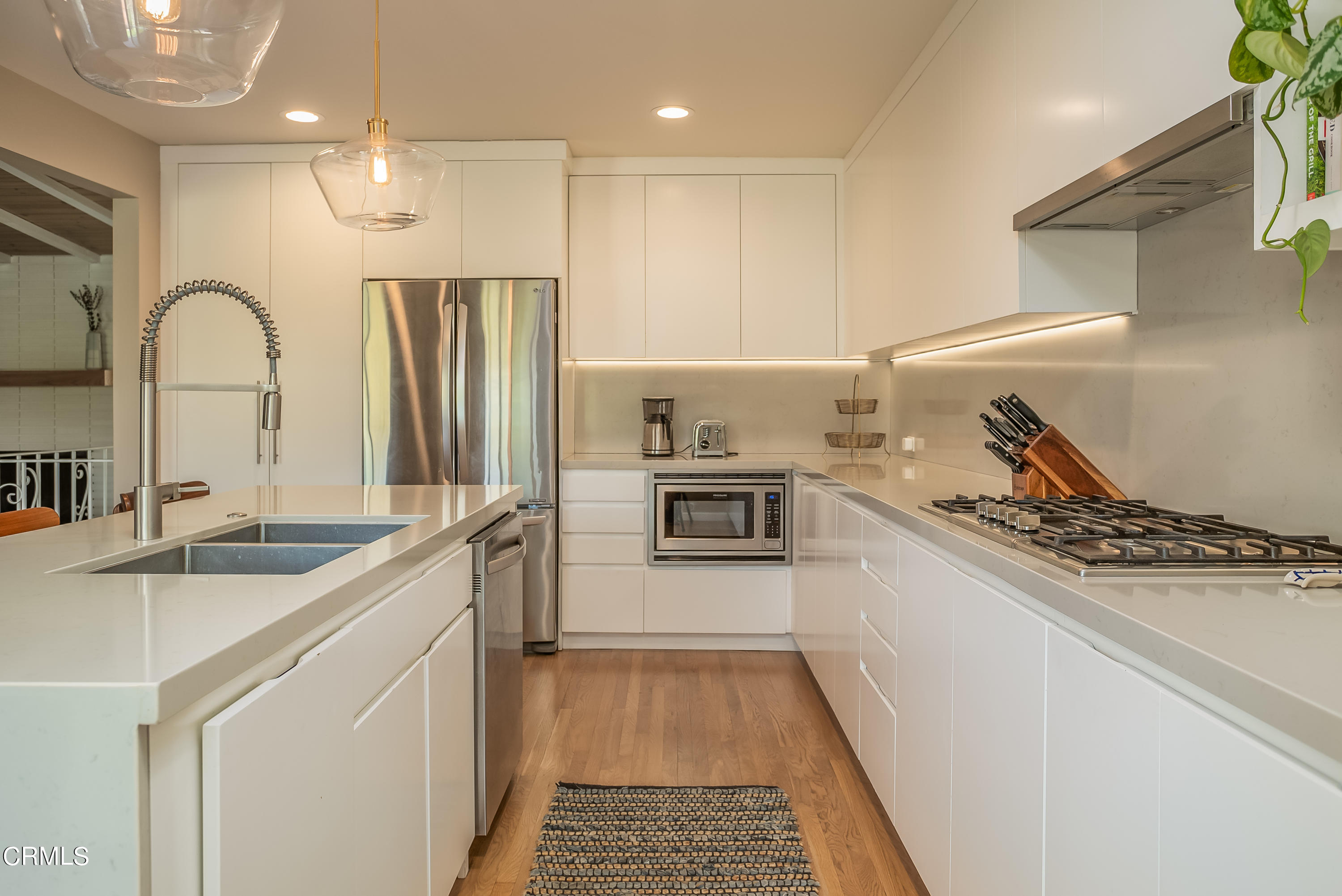 1441 Glengarry Road Pasadena, CA 91105 - Photo 14 of 42 1441 Glengarry Rd-23