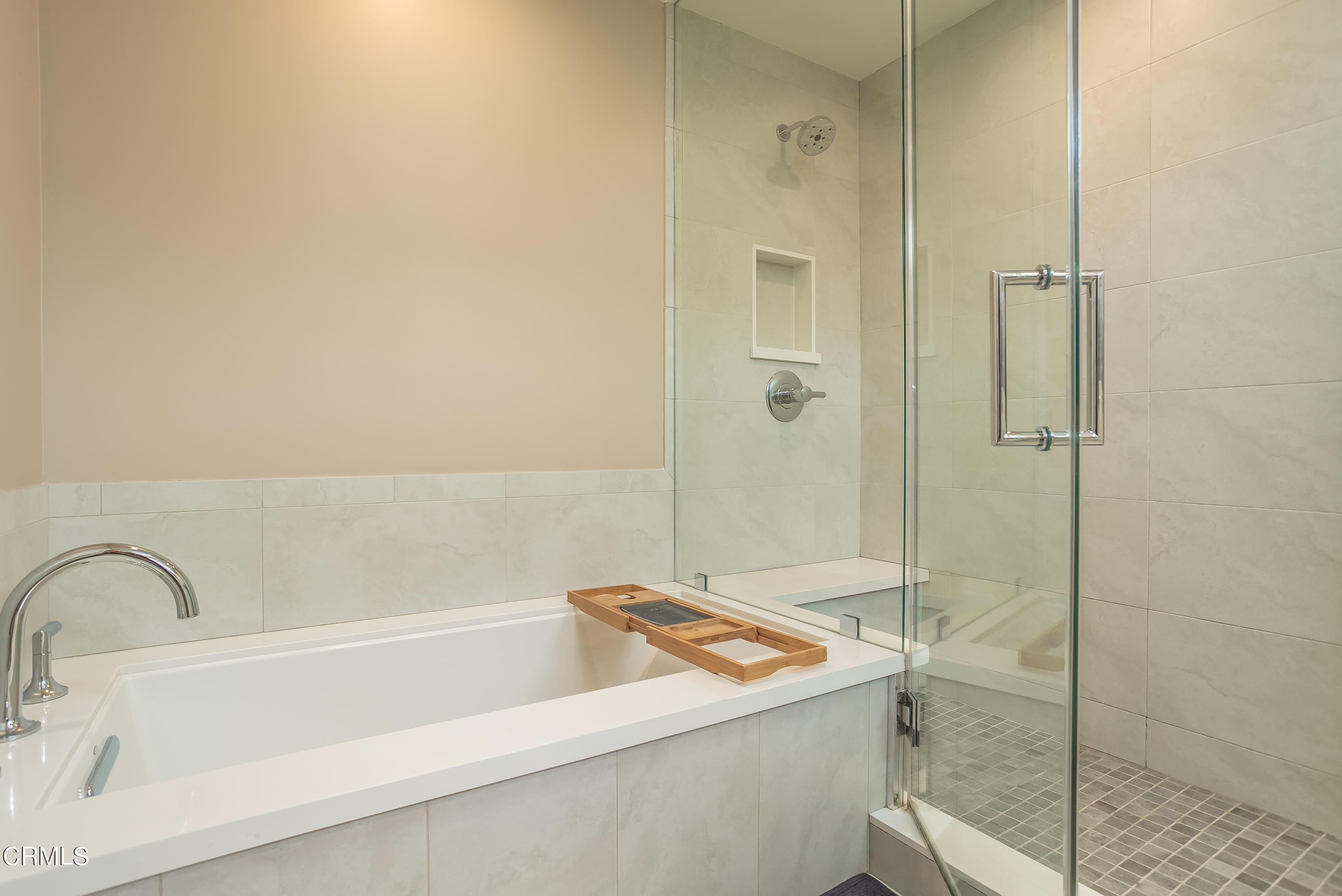 1441 Glengarry Road Pasadena, CA 91105 - Photo 21 of 42 1441 Glengarry Rd-33