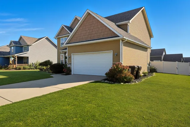 $498,900 | 3353 Field Hawk Drive, Valparaiso, IN 46383