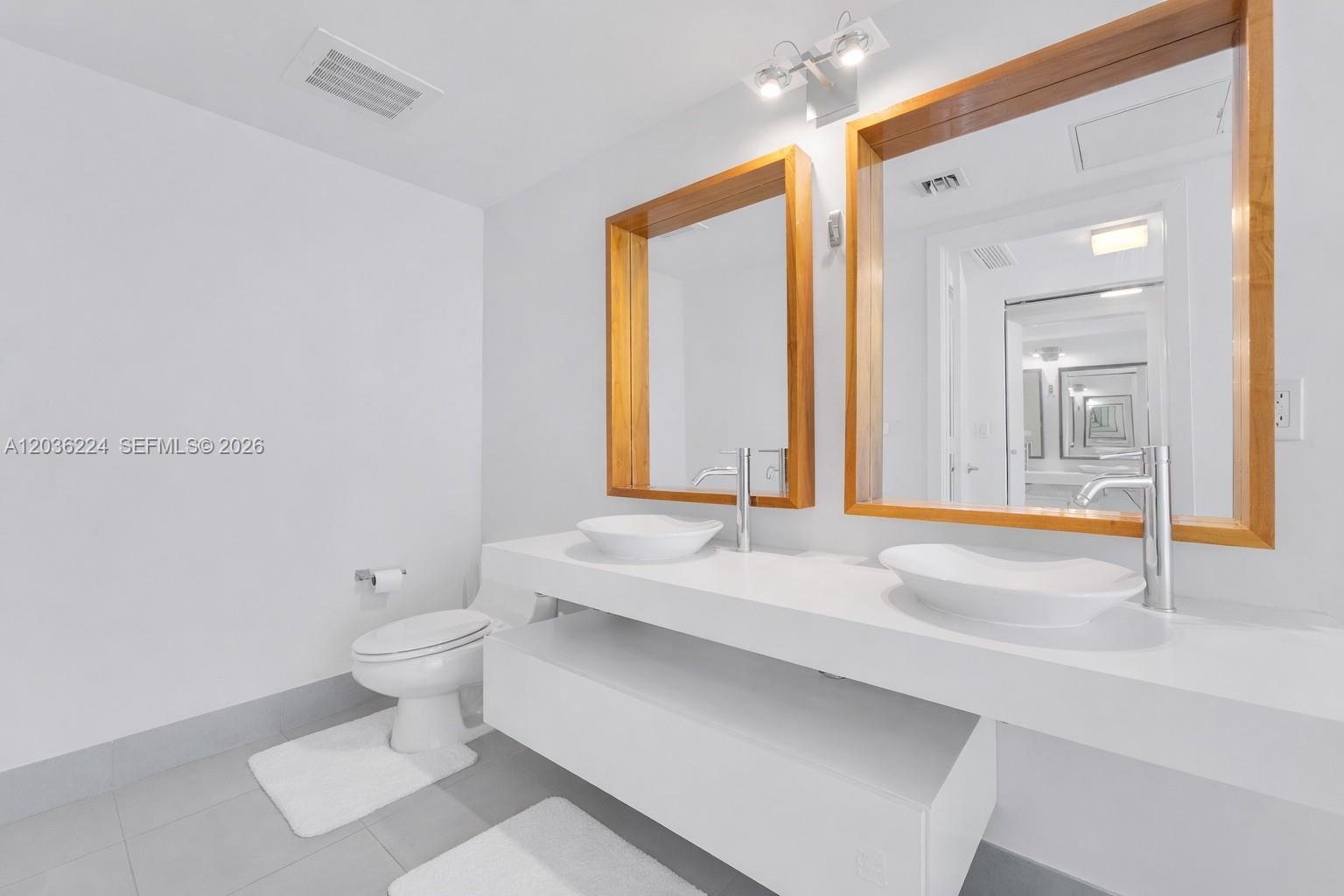 92 Southwest 3rd Street, Unit 3611 Miami, FL 33130 - Photo 13 of 19 Gallery Image 13