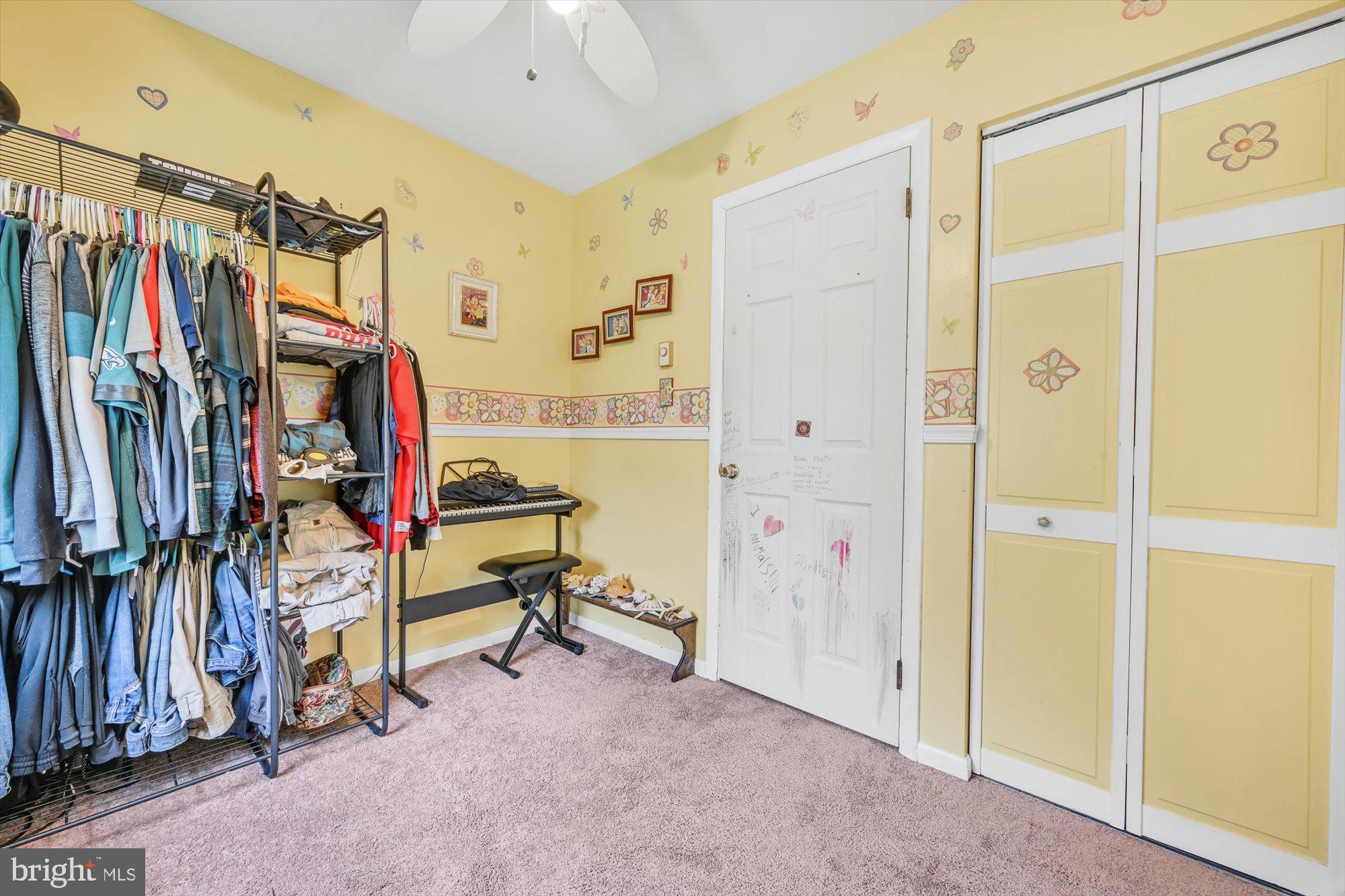 1040 Williamsburg Road Lancaster, PA 17603 - Photo 19 of 26 Bedroom 3
