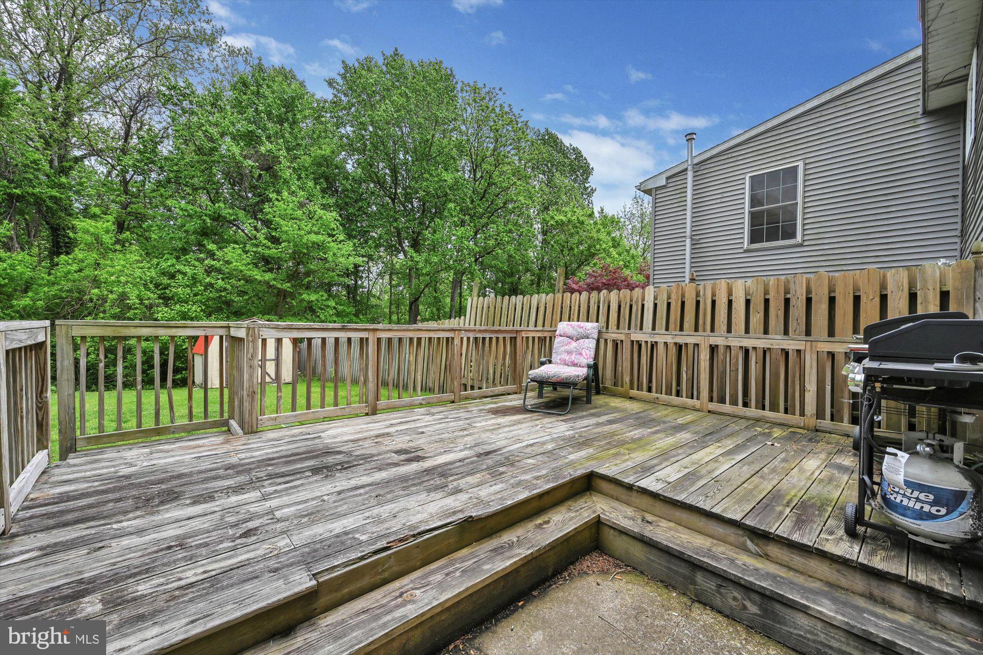 1040 Williamsburg Road Lancaster, PA 17603 - Photo 23 of 26 Deck V1