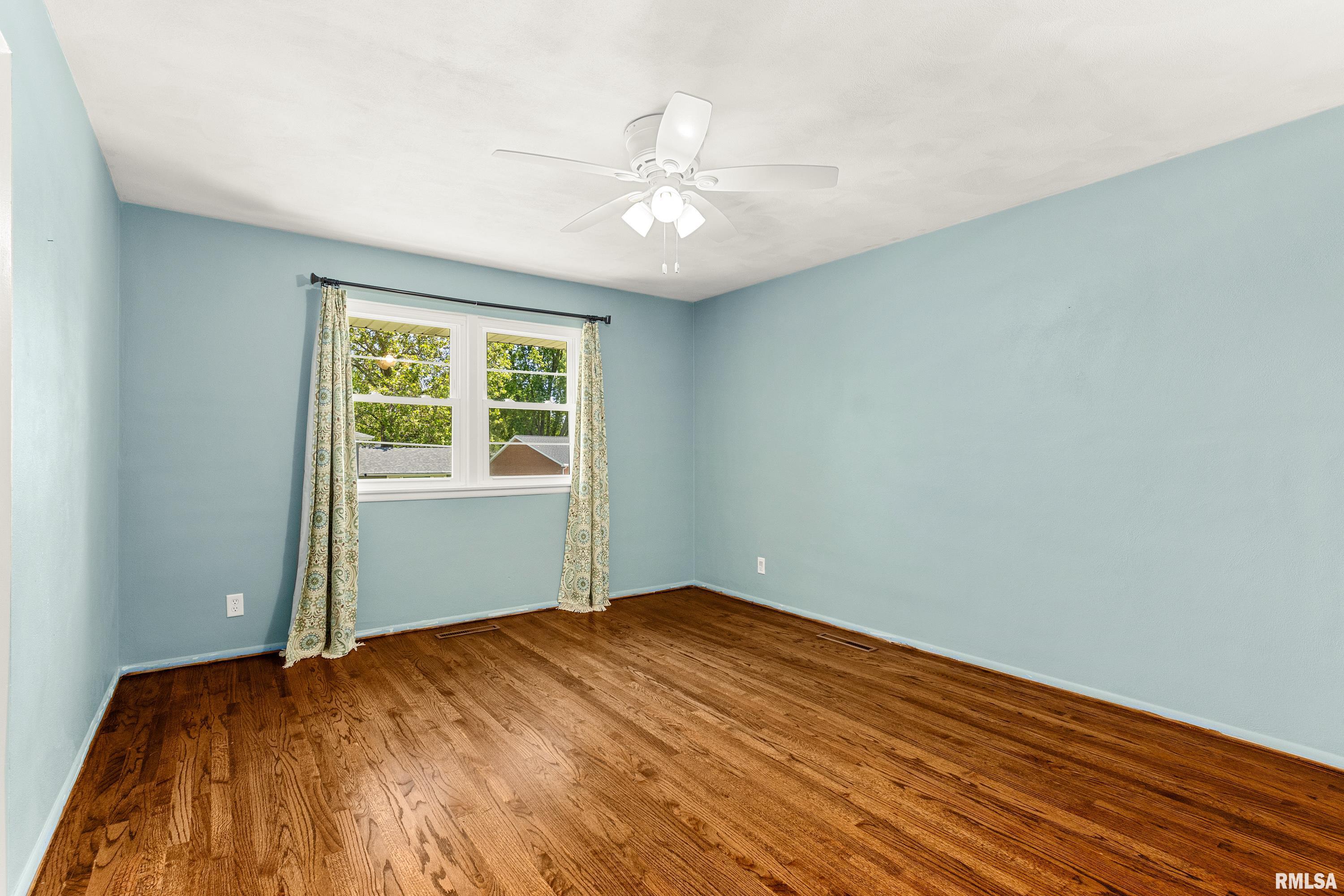 607 Westgate Road Washington, IL 61571 - Photo 18 of 40