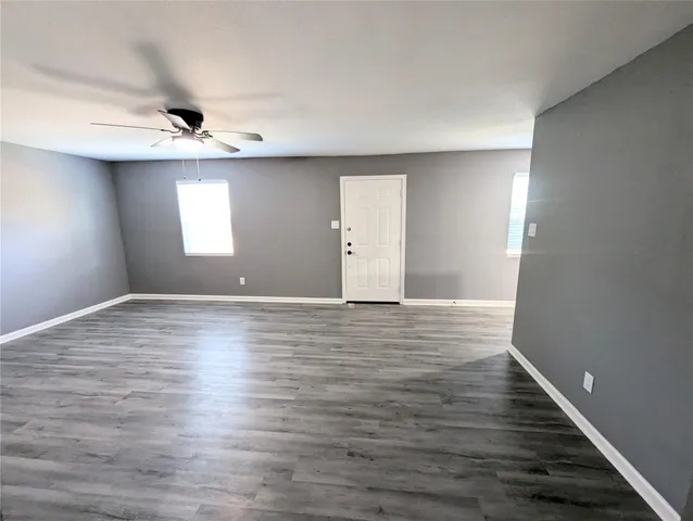 $1,250 | 2015 Rosalee Street, Unit 1, La Marque, TX 77568