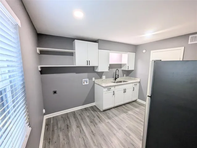 $1,250 | 2015 Rosalee Street, Unit 1, La Marque, TX 77568