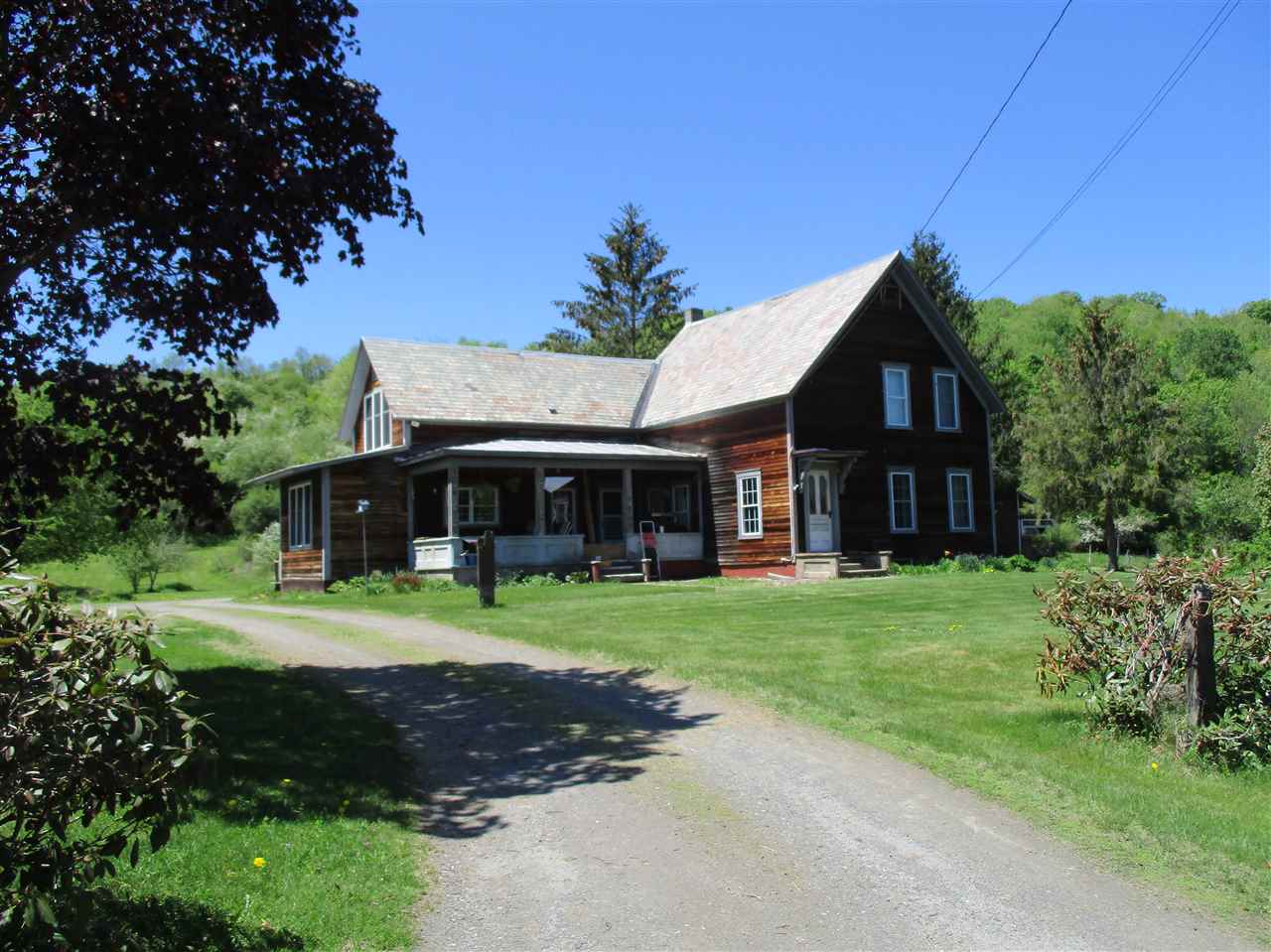 26 Elm Street Randolph, VT 05060 - Photo 1 of 18 Gallery Image 1