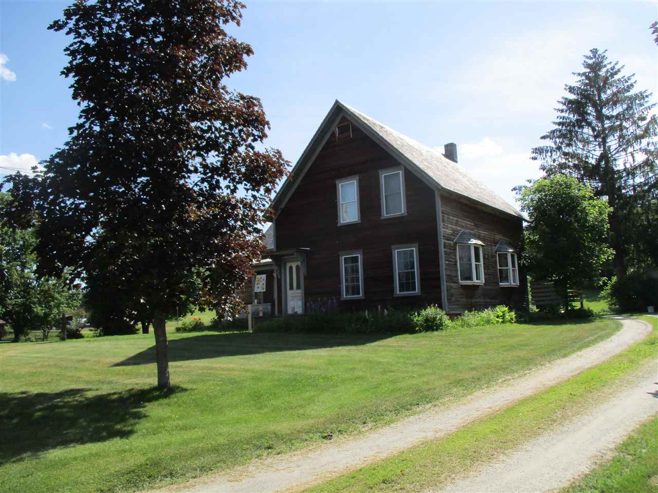 26 Elm Street Randolph, VT 05060 - Photo 3 of 18 Gallery Image 3
