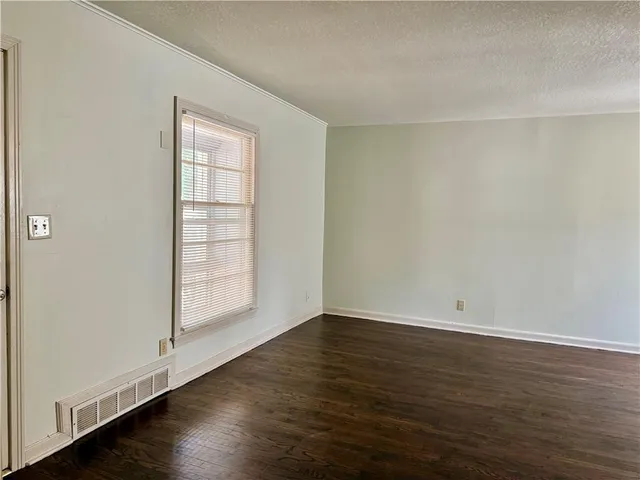 $234,000 | 1437 East 25th Avenue, Kansas City, MO 64116