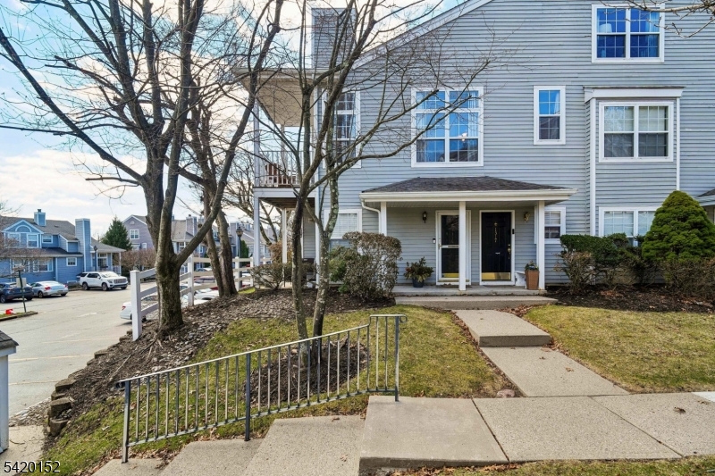 1317 Paddington Road Mahwah, NJ 07430 - Photo 2 of 18