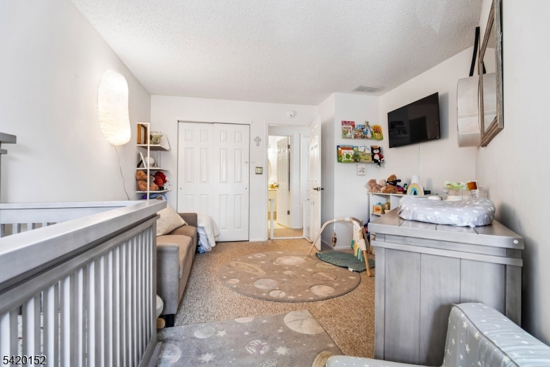 1317 Paddington Road Mahwah, NJ 07430 - Photo 9 of 18