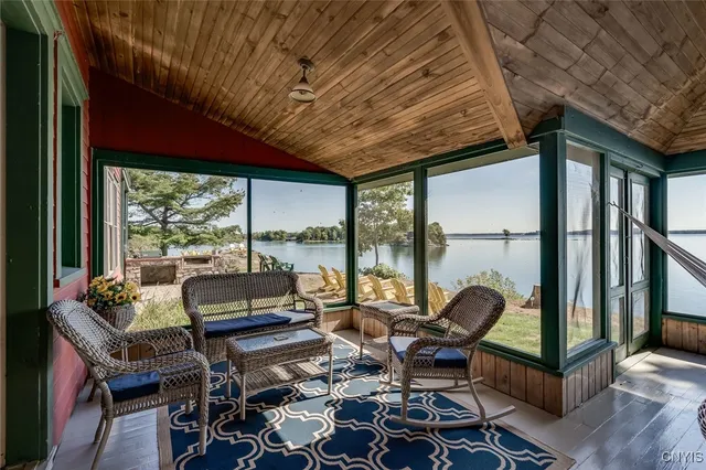 $2,400,000 | 40029 Whiskey, Clayton, NY 13624