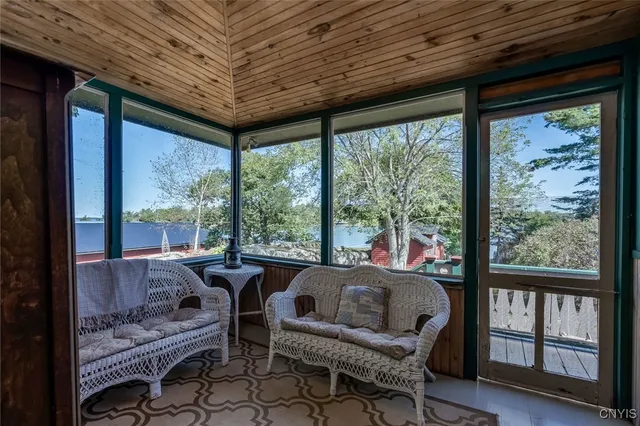 $2,400,000 | 40029 Whiskey, Clayton, NY 13624