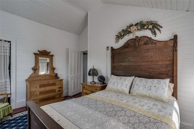 $2,400,000 | 40029 Whiskey, Clayton, NY 13624