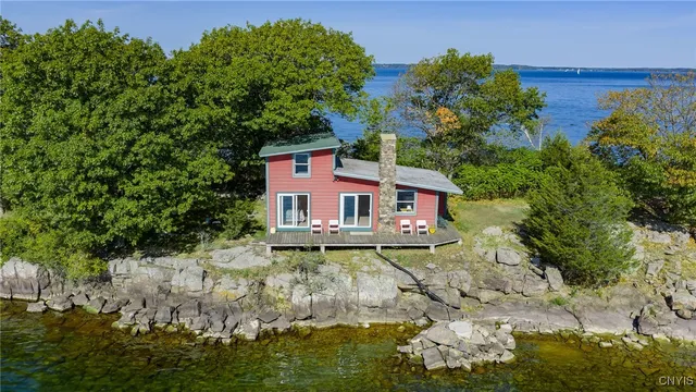 $2,400,000 | 40029 Whiskey, Clayton, NY 13624